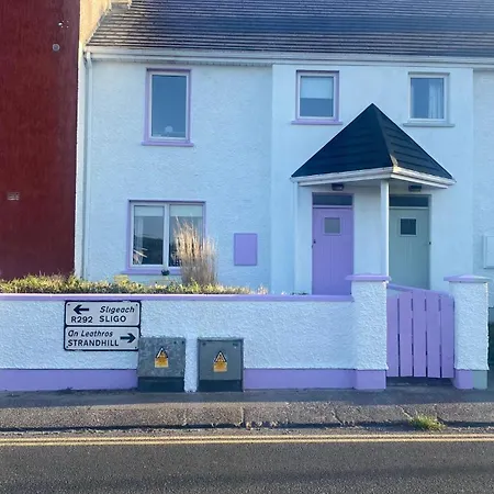 Lilac - House بيت للعطل استراندهيل