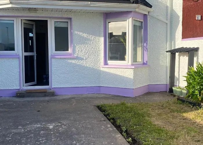 Holiday home Lilac - House